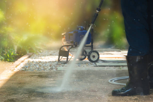 Best Driveway Pressure Washing  in Derry, PA